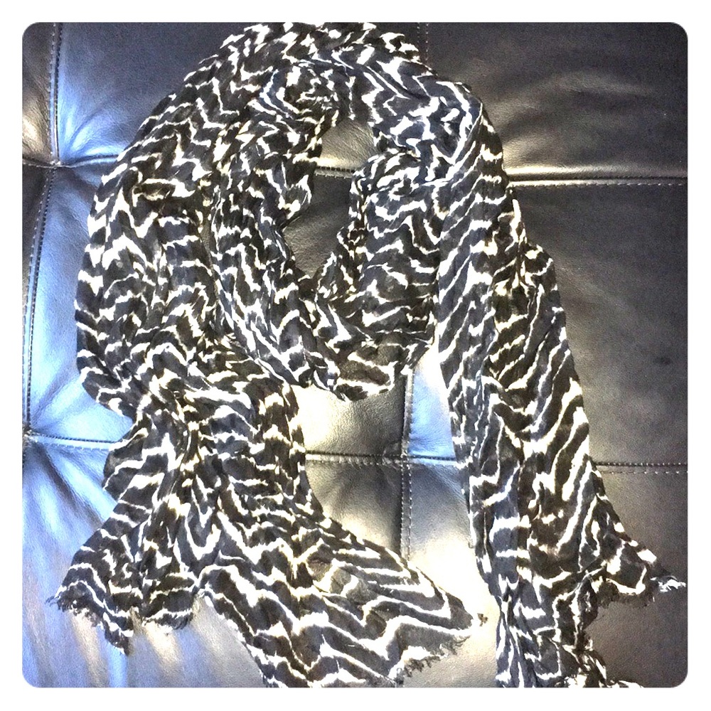 Express scarf
